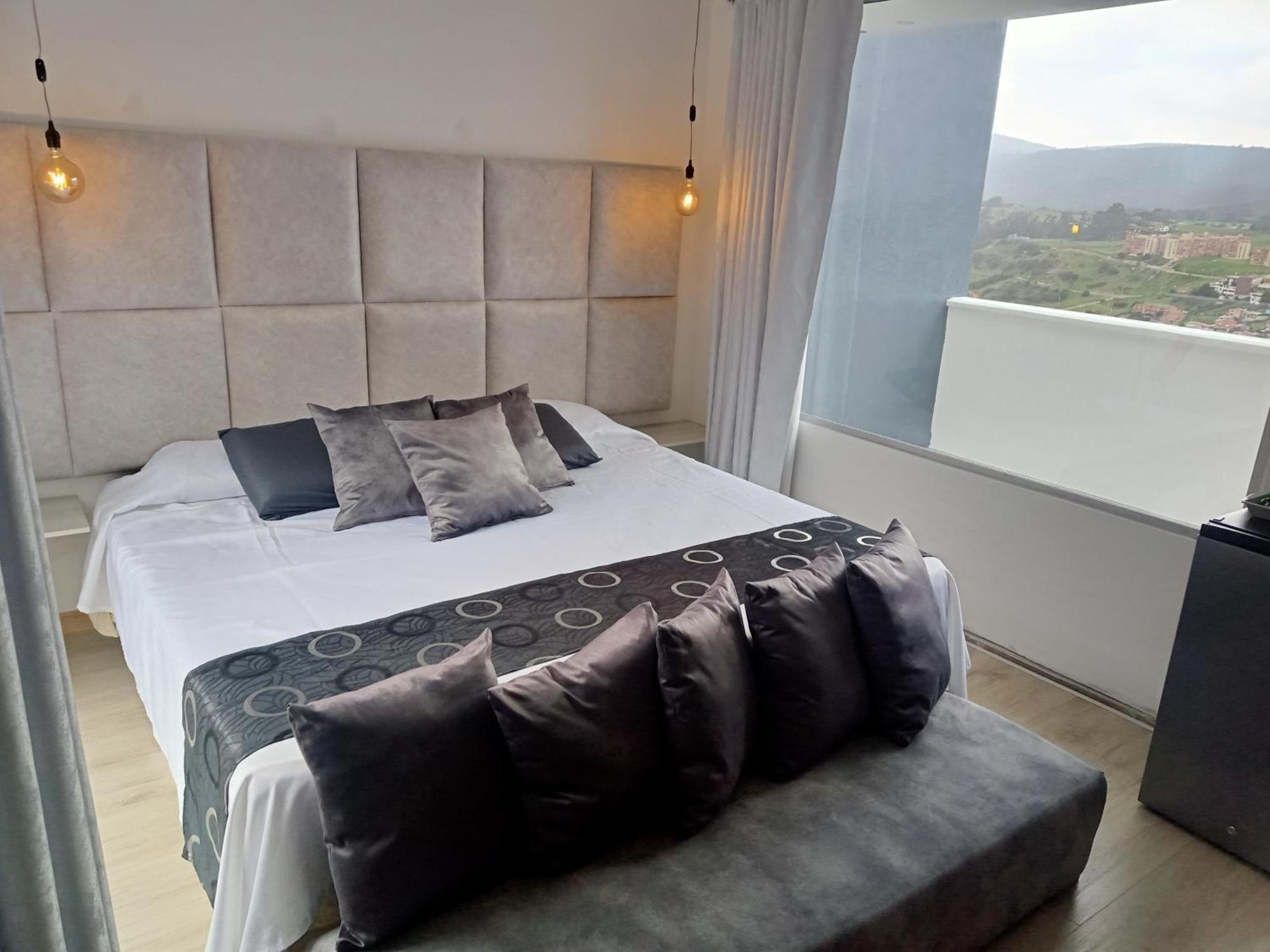 Penthouse Mirador Samsara Bed & Breakfast La Calera Exterior photo